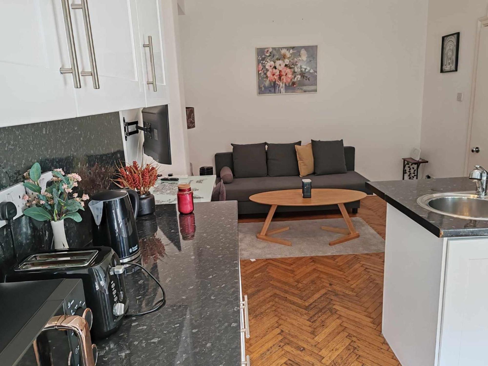 One Bedroom Apartment By Bayswater, Hyde Park ลอนดอน ภายนอก รูปภาพ