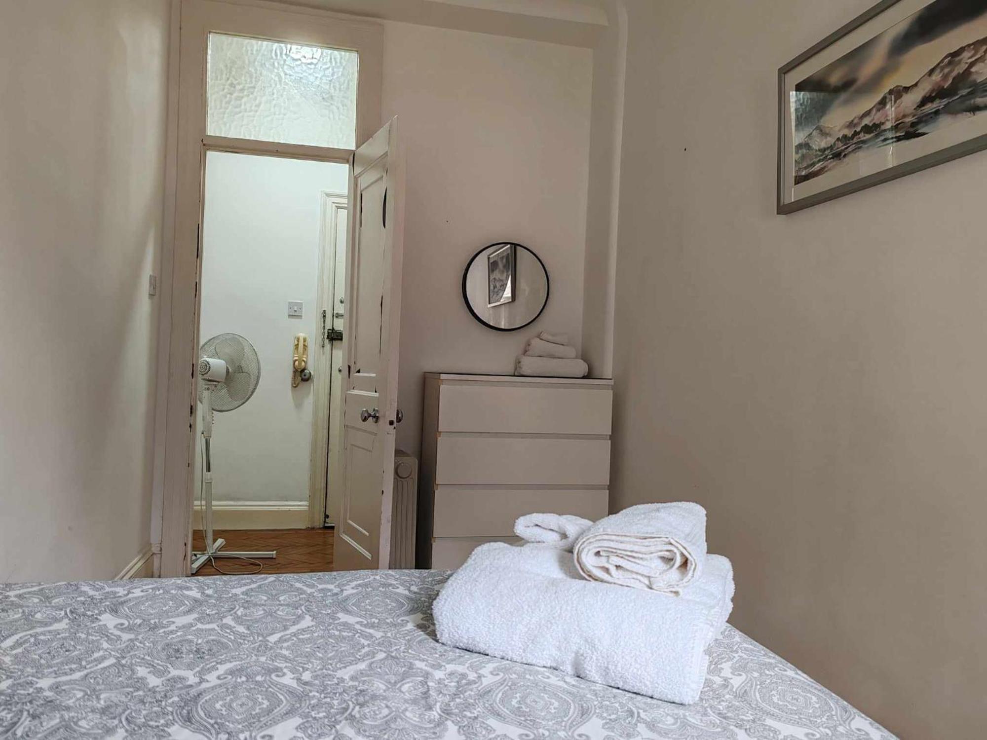 One Bedroom Apartment By Bayswater, Hyde Park ลอนดอน ภายนอก รูปภาพ